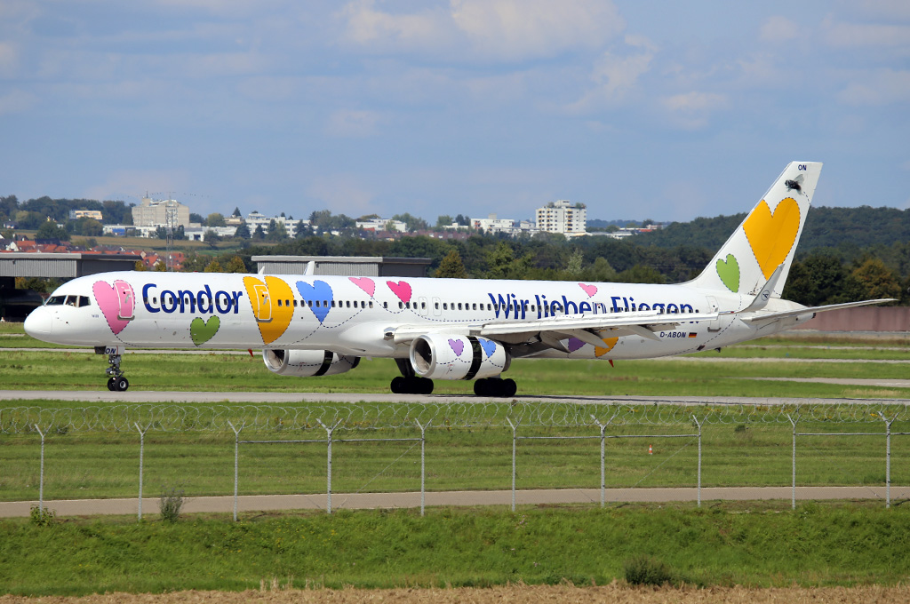 D-ABON || Condor || Boeing 757 || "Wir lieben fliegen"