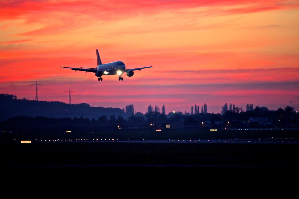 GWI A319-100K.jpg