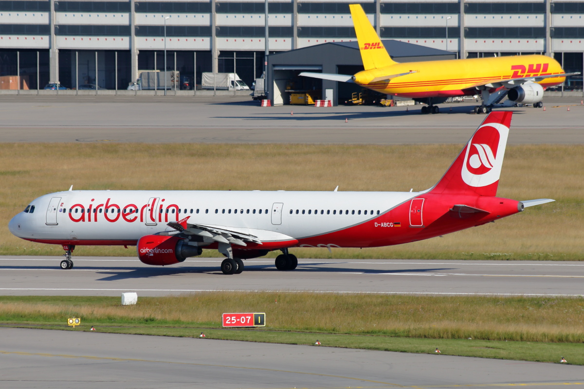 D-ABCG_Air Berlin_A321-211.JPG