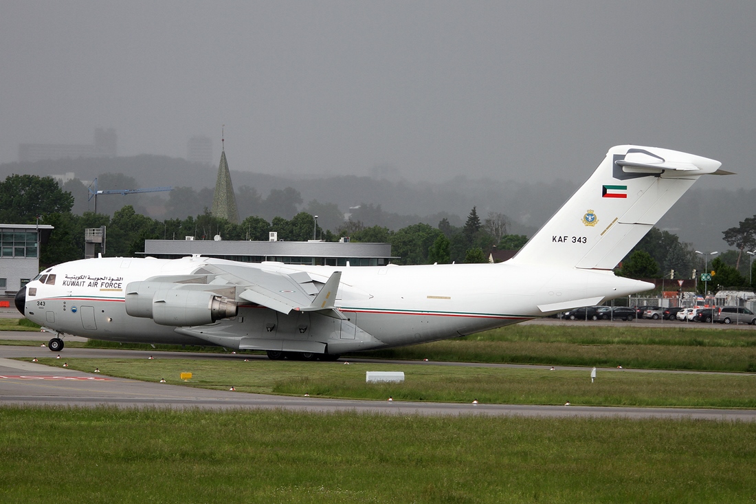 Kuwait - Air Force Boeing C-17A Globemaster III KAF343