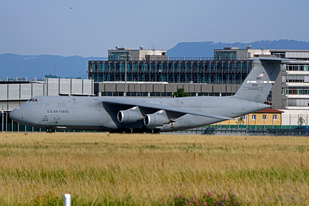 C5-M-60011.jpg