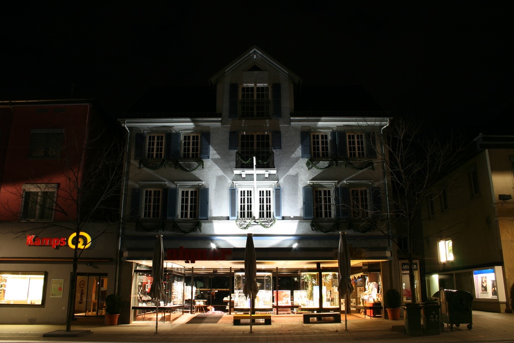 geisterhaus.jpg