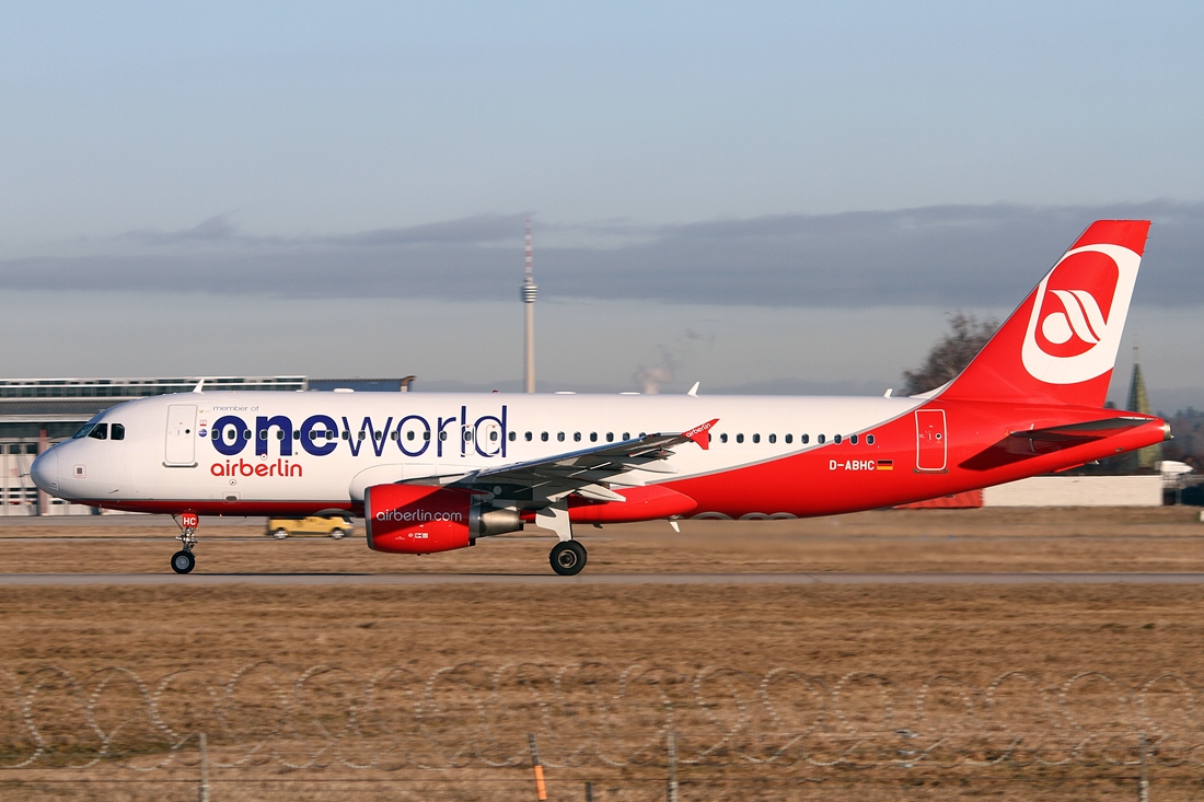 Air Berlin  Airbus A320-214 D-ABHC