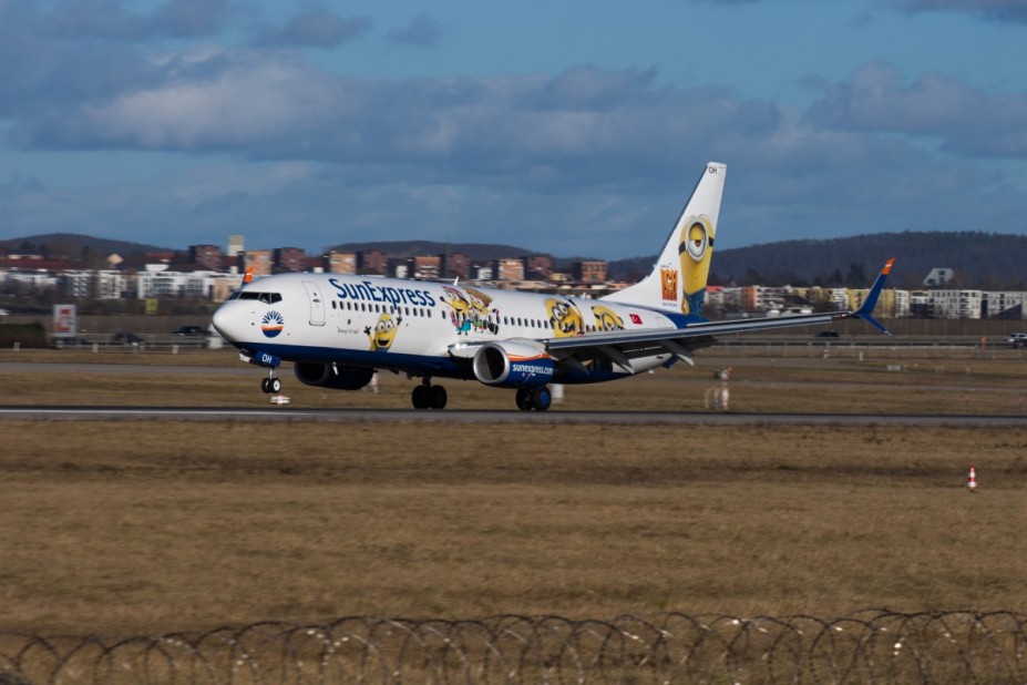IMG_7272.jpg (544.71 KiB) 5586 mal betrachtet SunExpress B737-800 TC-SOH Minions