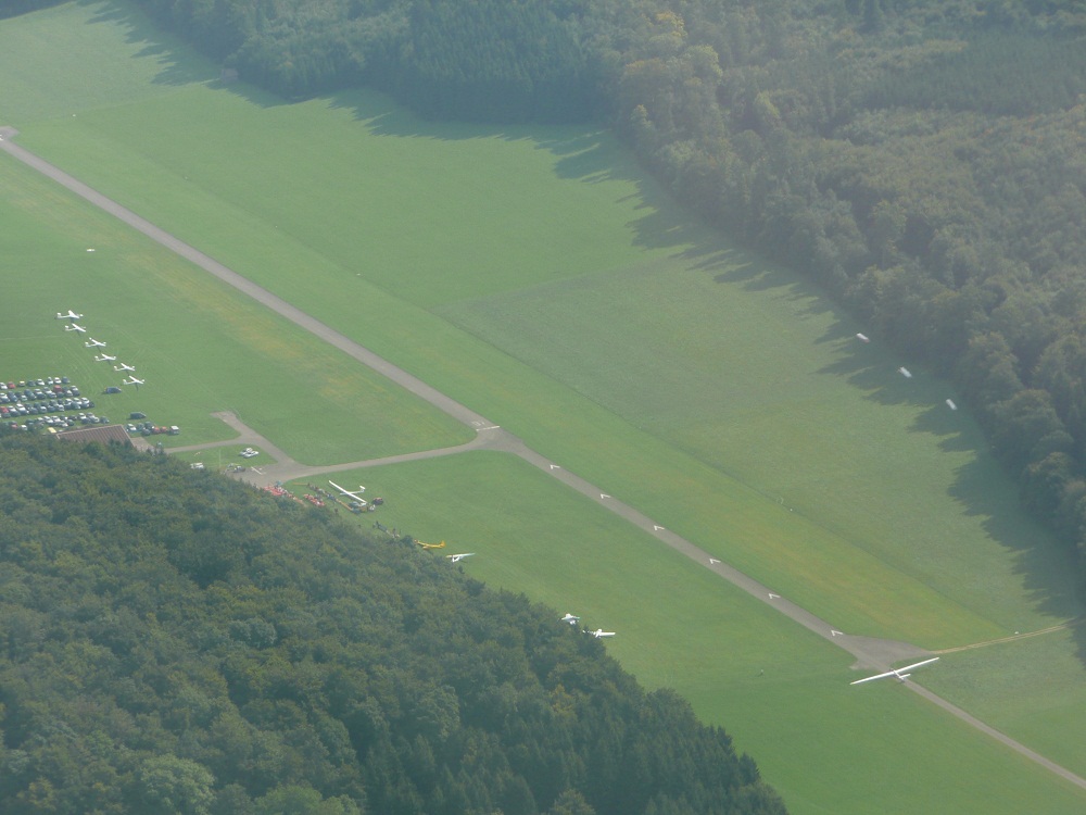Flugplatz von oben.