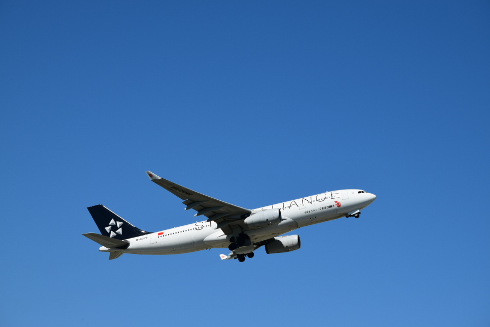 A330-243 / Air China / B-6076