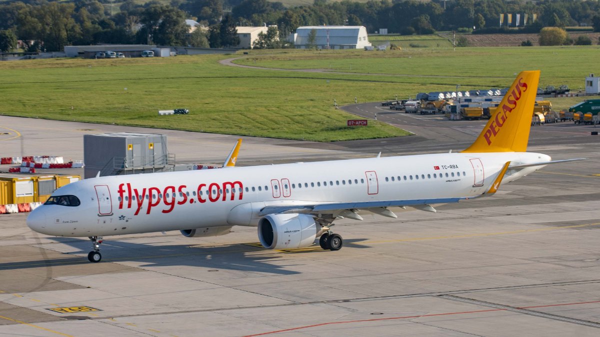 Pegasus mit A321neo und wunderschöner Maske