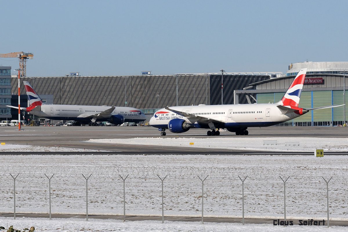 G-ZBKD_G-ZBKH.jpg