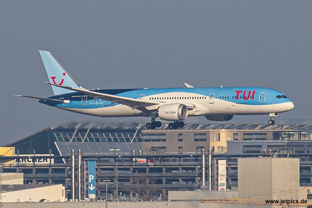 G-TUIM280221a.jpg