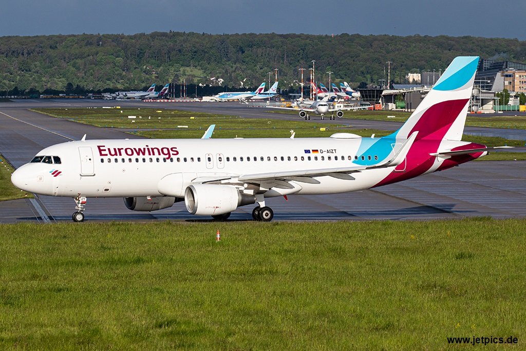 D-AIZT220521.jpg