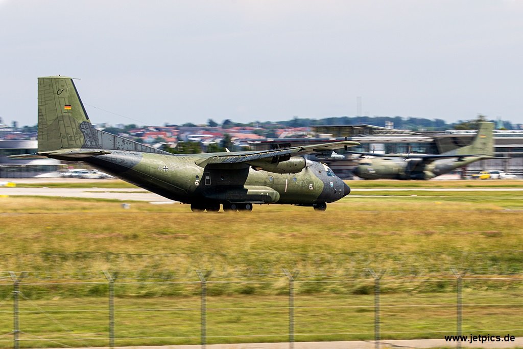 50-88270621b.jpg