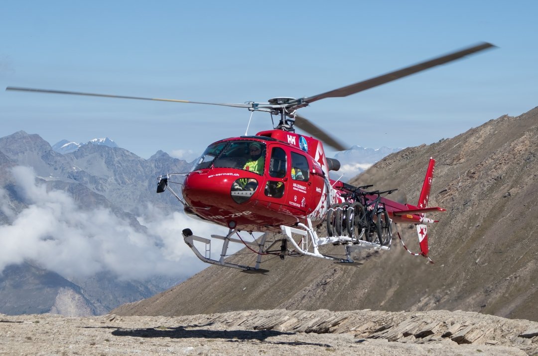 HB-ZPB AS350