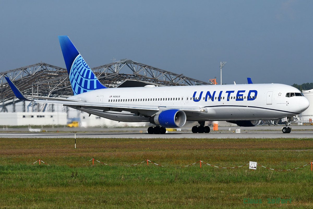 N654UA .jpg