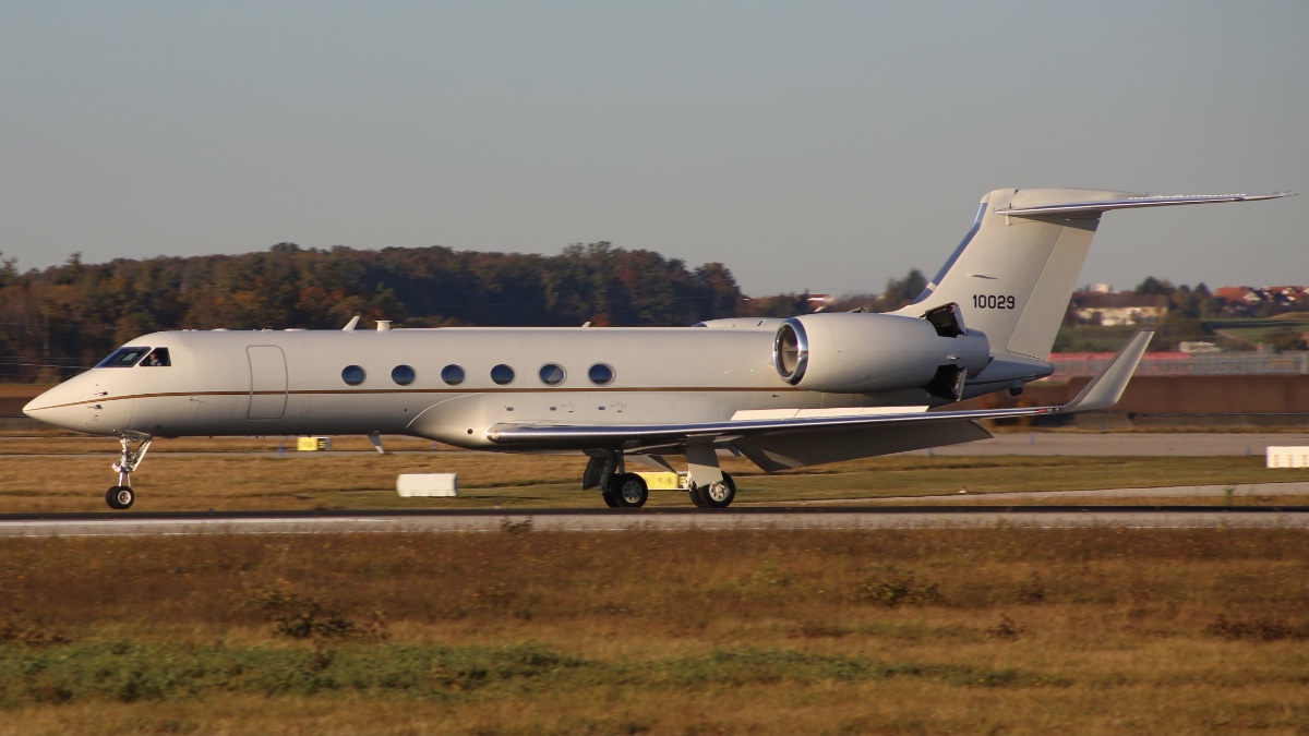 01-0029 Gulfstream C-37A