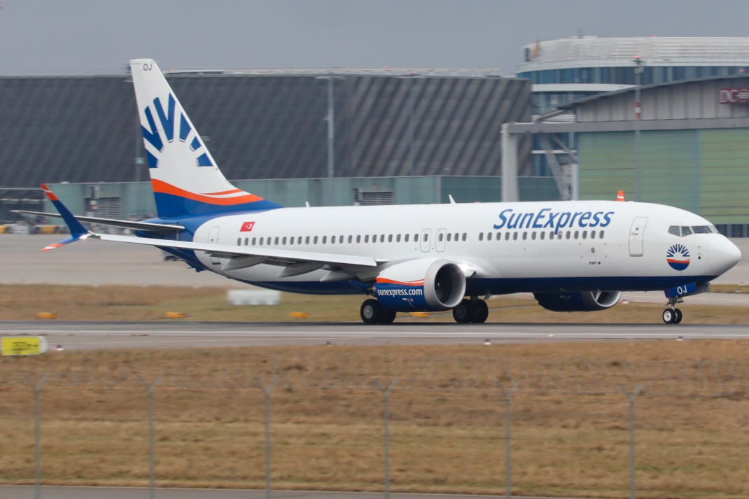 Boeing 737 Max 8 TC-SOJ SunExpress