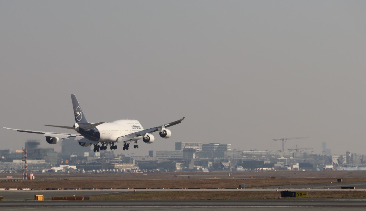 Z 748 DLH Endanflug.JPG