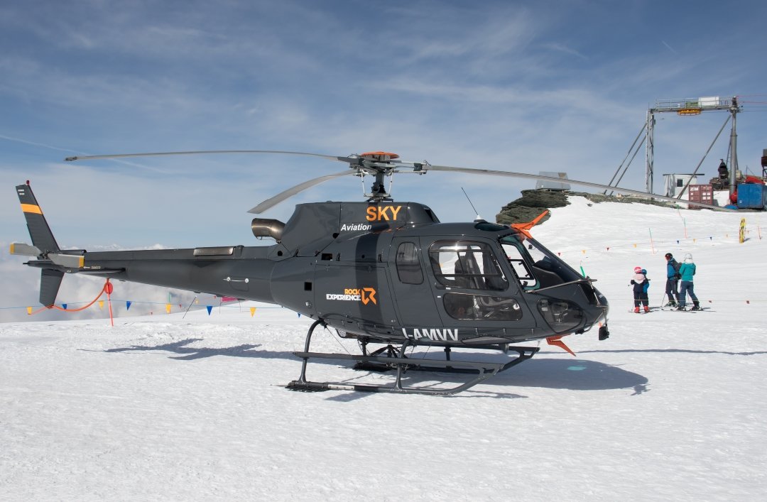 Airbus AS350 Sky Aviation