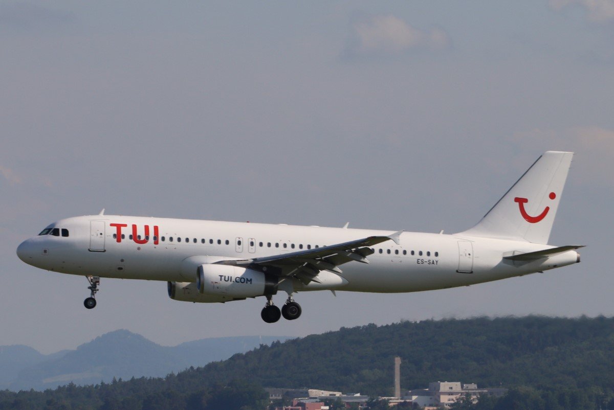 TUI320.JPG