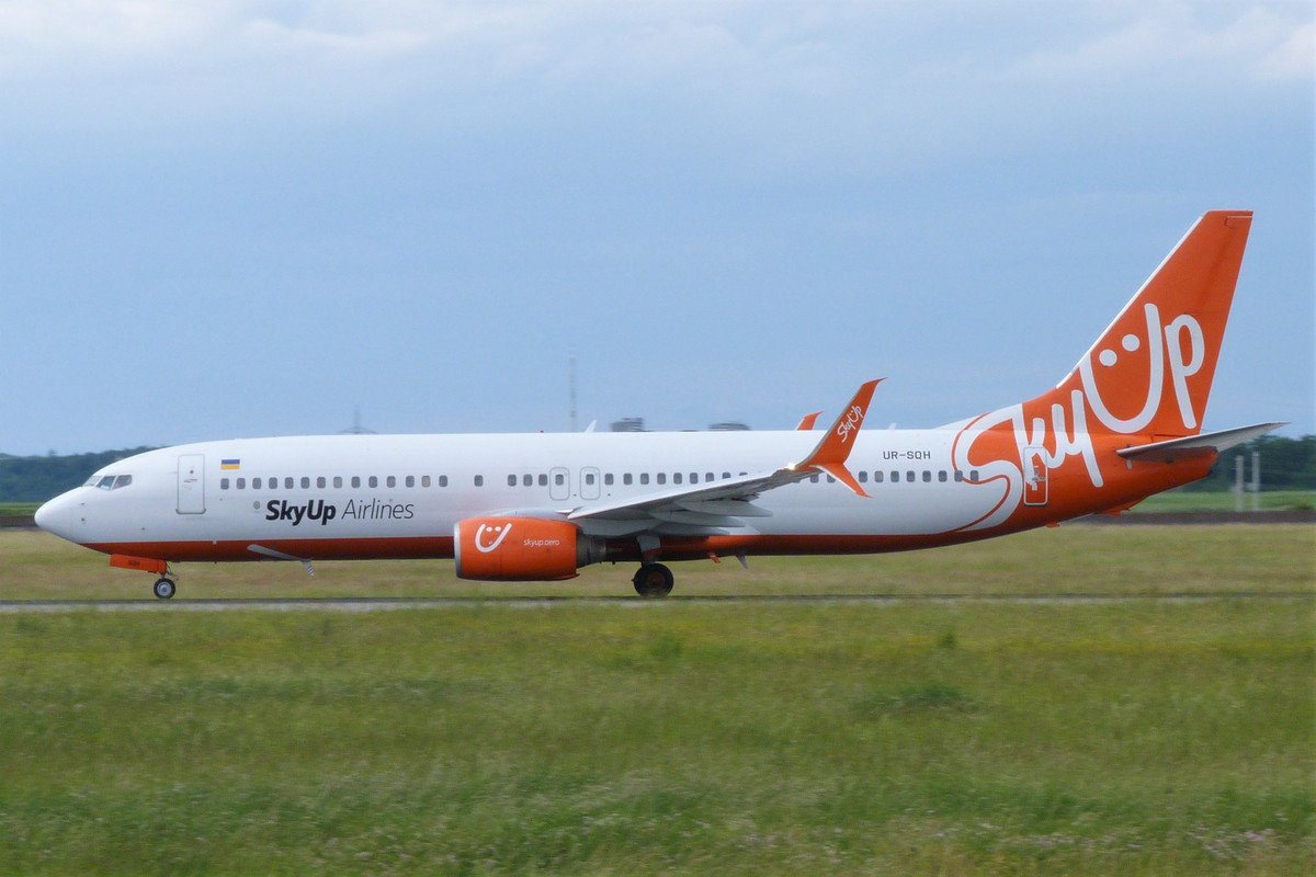 UR-SQH.    737-86Q.    SkyUp Airlines
