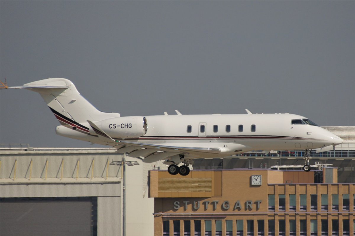 CS-CHG    Bombardier Challenger 350