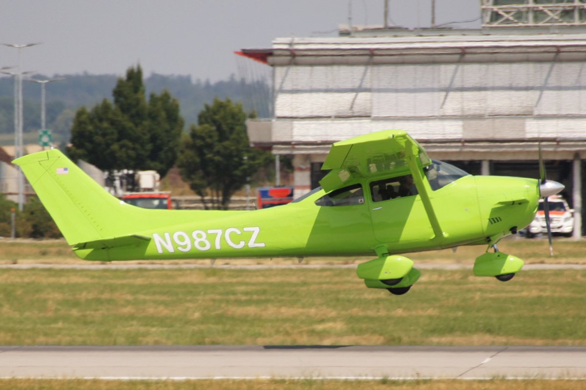 N987CZ Cessna 182Q Skylane