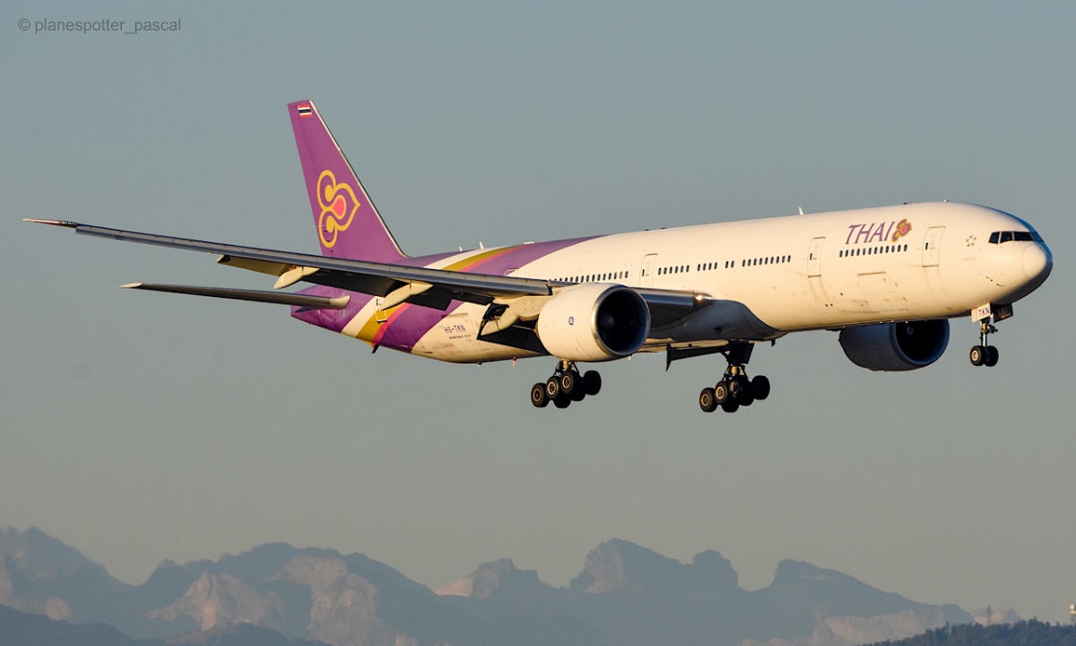 Thai Airways / HS-TKN / 777-3AL(ER)