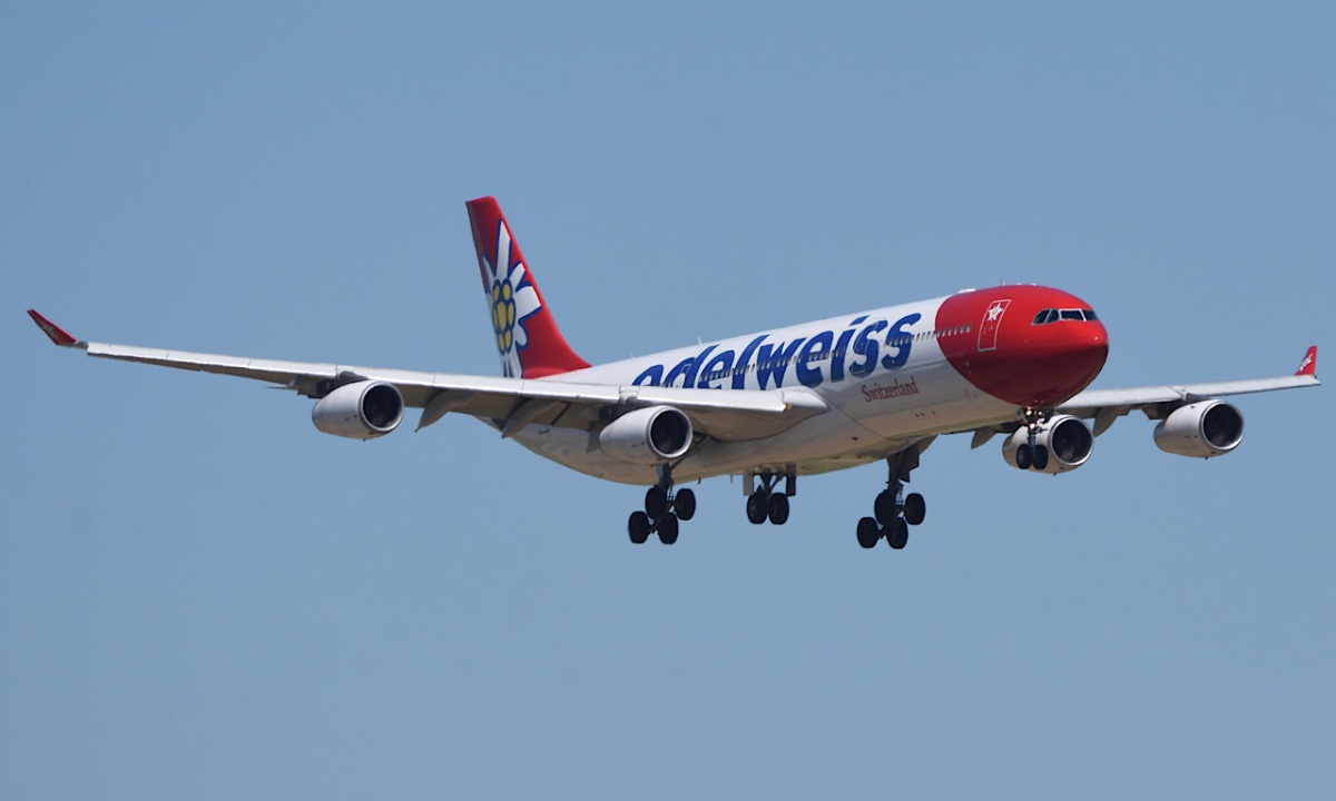 Edelweiss / HB-JMF / A340-313