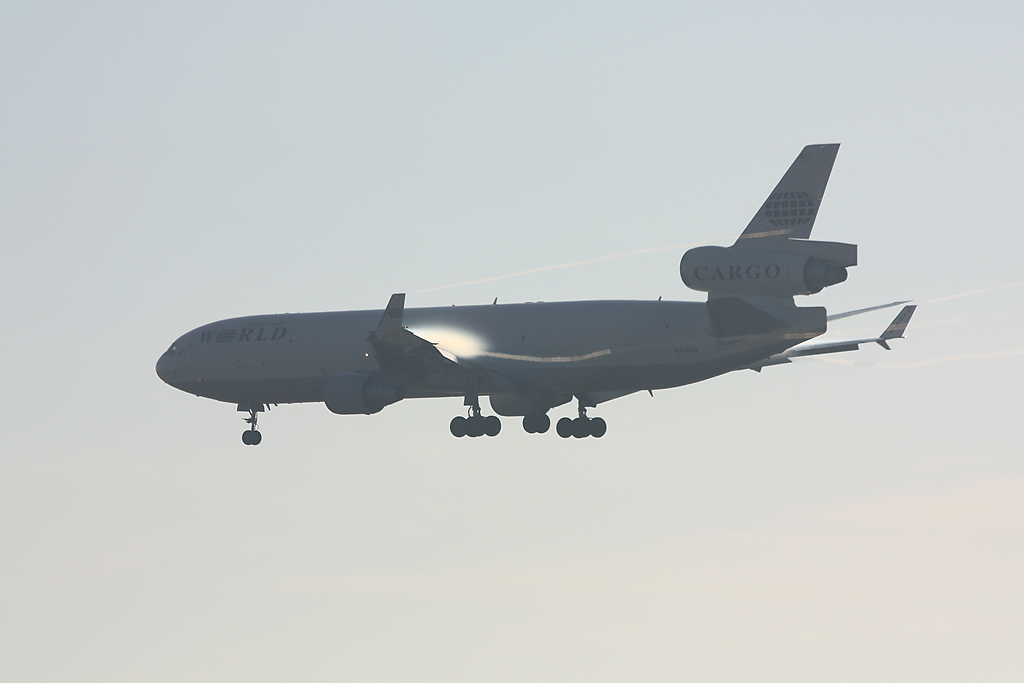 N274WA-M11F-World01.jpg