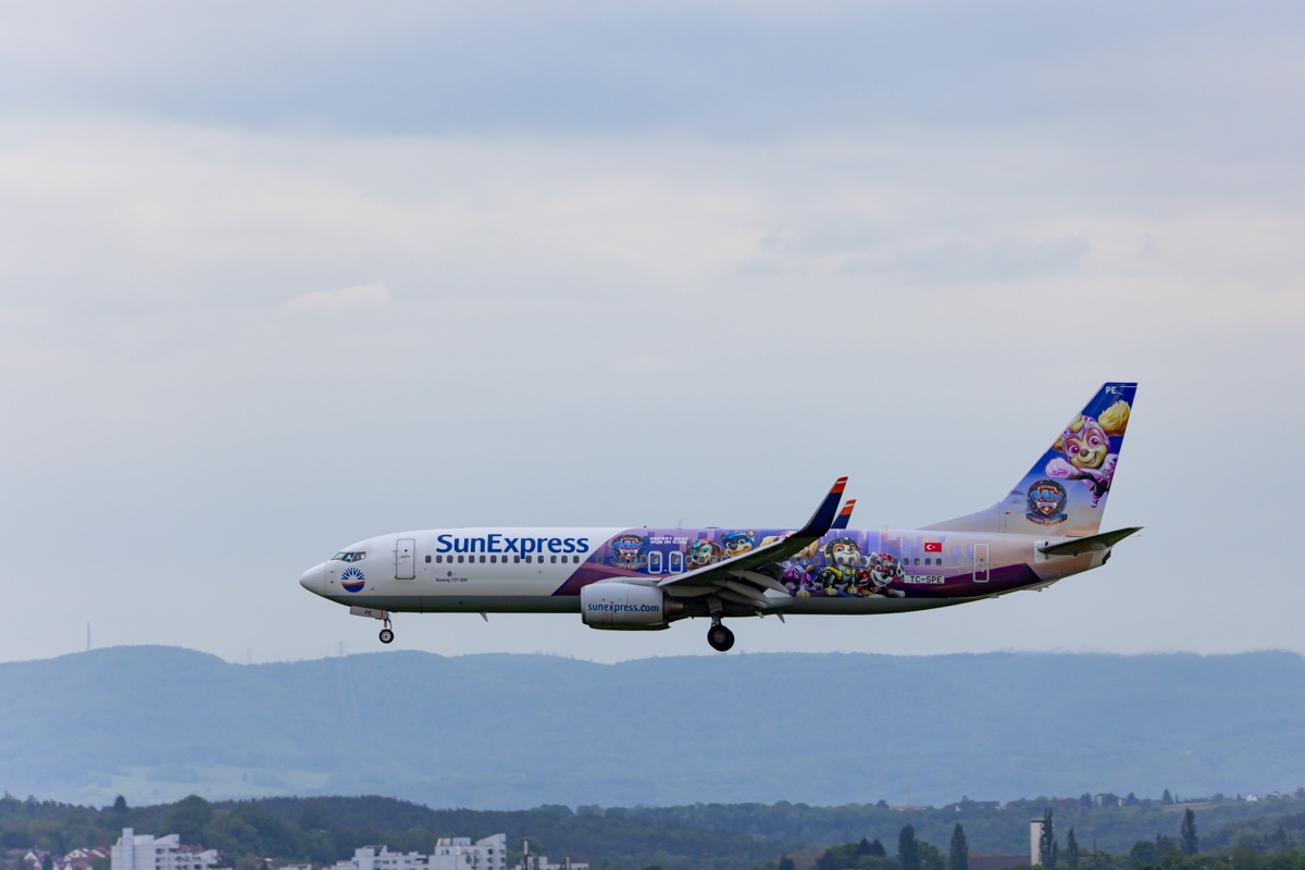 23-05-18_B737, SXS, TC-SPE.jpg