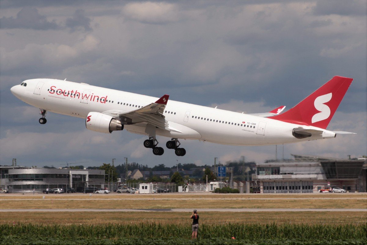 TC-GRB   A330-223    Southwind Airlines