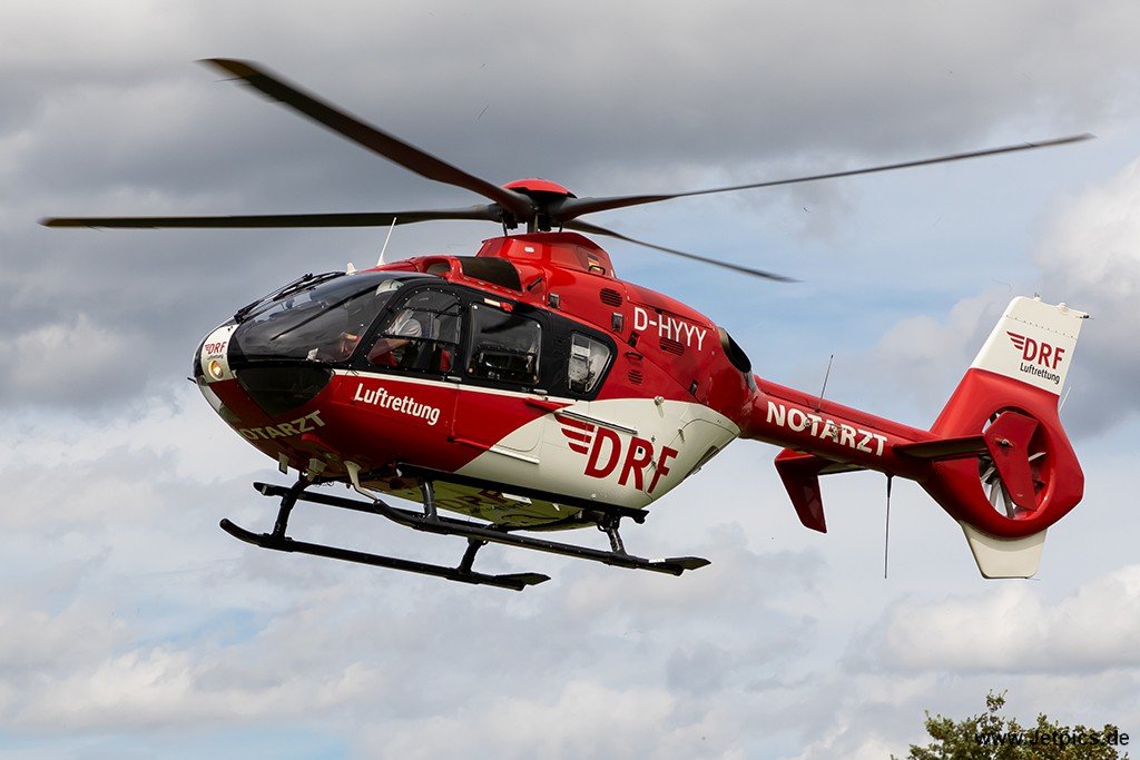 D-HYYY290723f.jpg