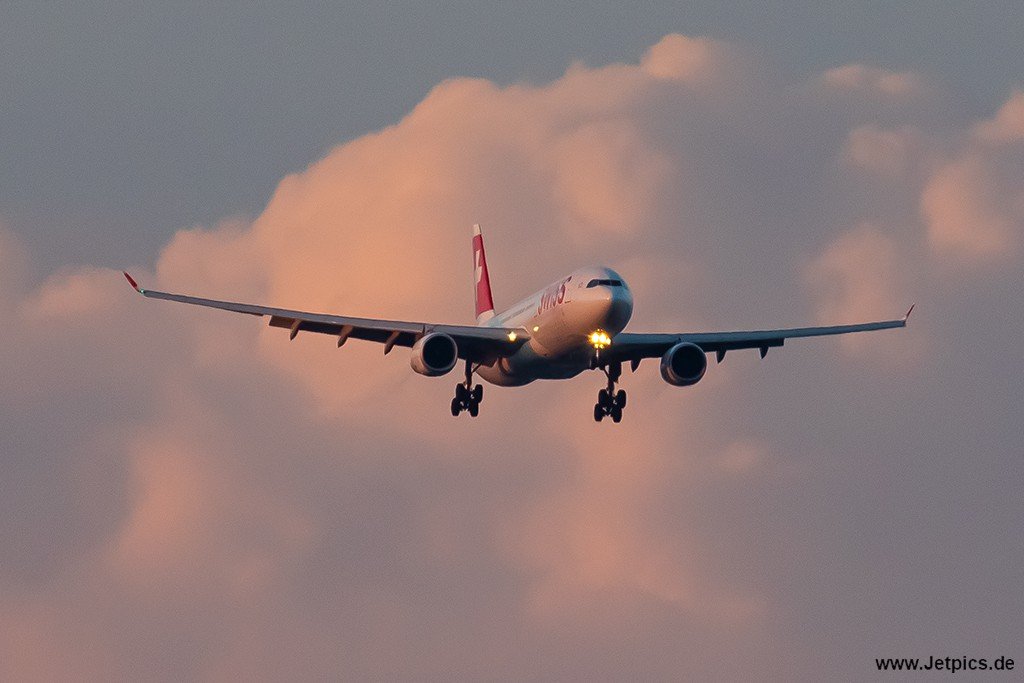 HB-JHK230723.jpg
