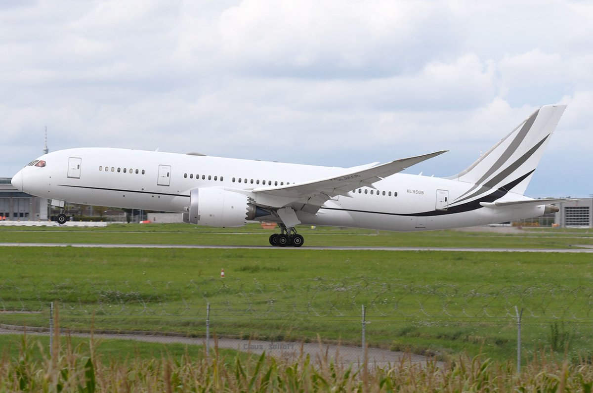 HL8508.2.jpg