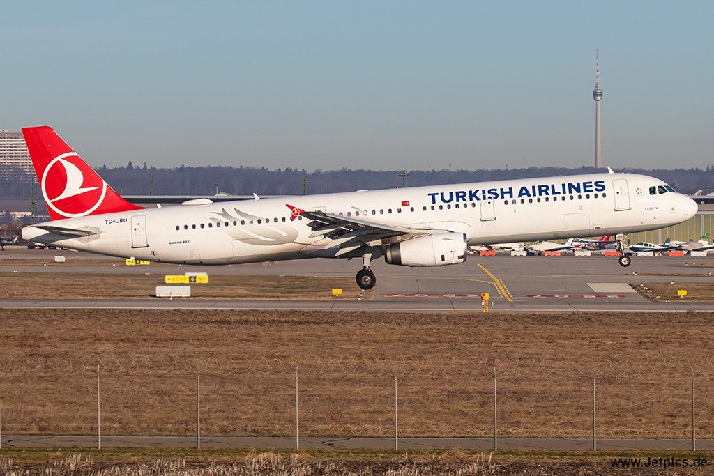 TC-JRU280124.jpg