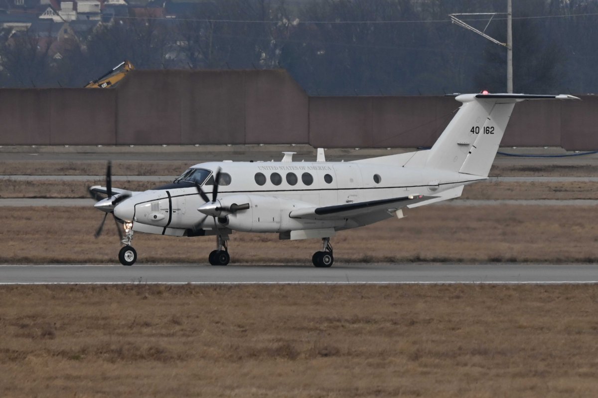 84-00162 US Army Beechcraft C-12U-3 Huron.JPG
