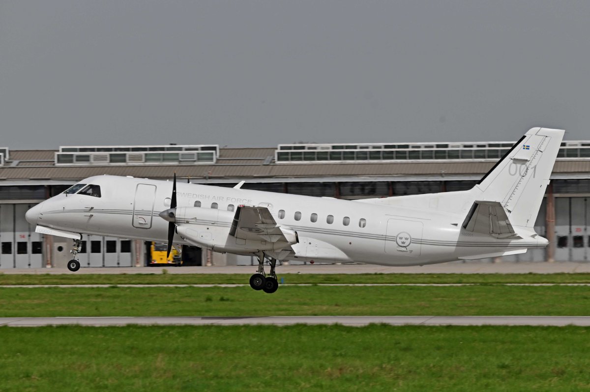100001 Swedish Air Force Saab OS100.JPG