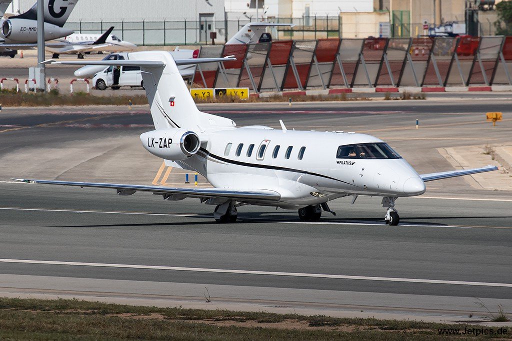 LX-ZAP110424.jpg