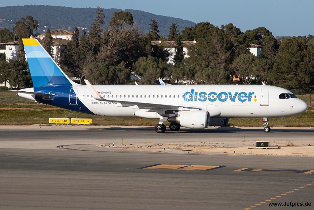 D-AIWB110424.jpg