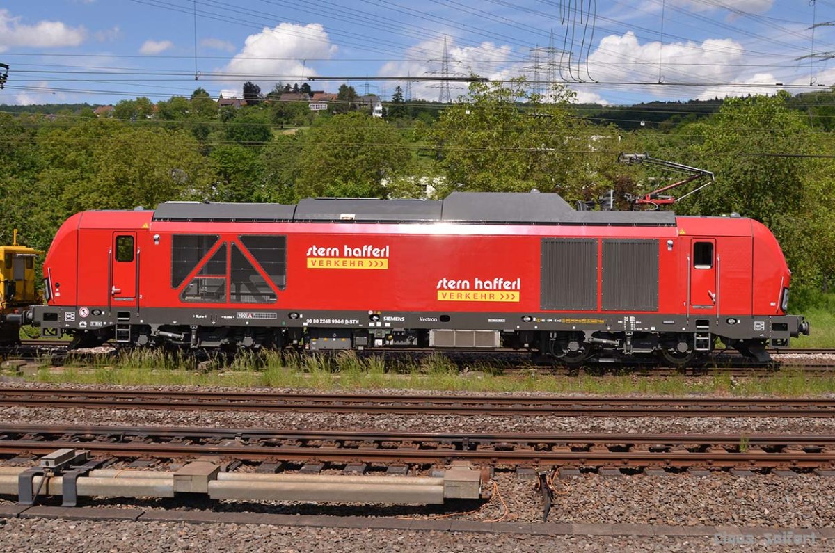 248 994-6.jpg