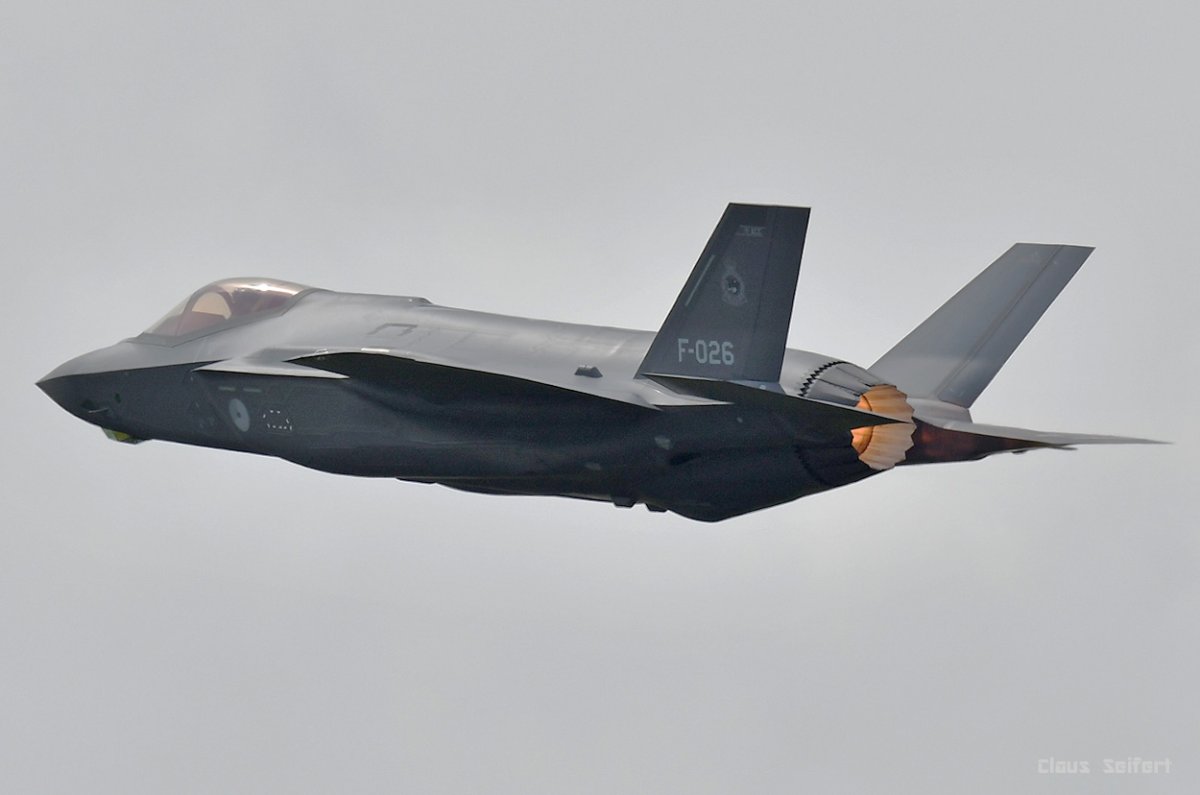 F-026.jpg