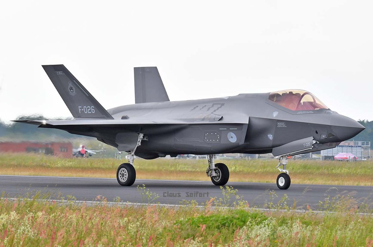 F-026.jpg