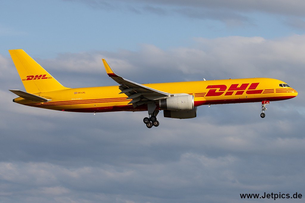 OE-LNL220724b.jpg