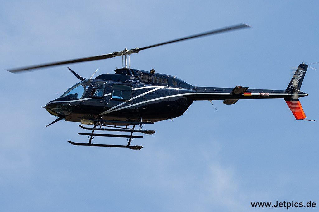 D-HANA120824.jpg
