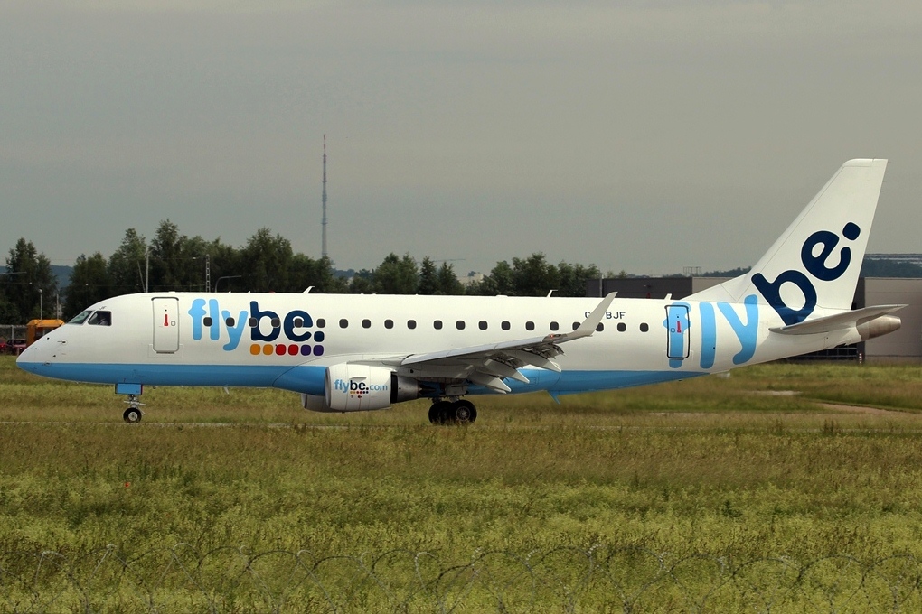 G-FBJF Embraer ERJ-170-200LR 175LR Flybe - British European.JPG