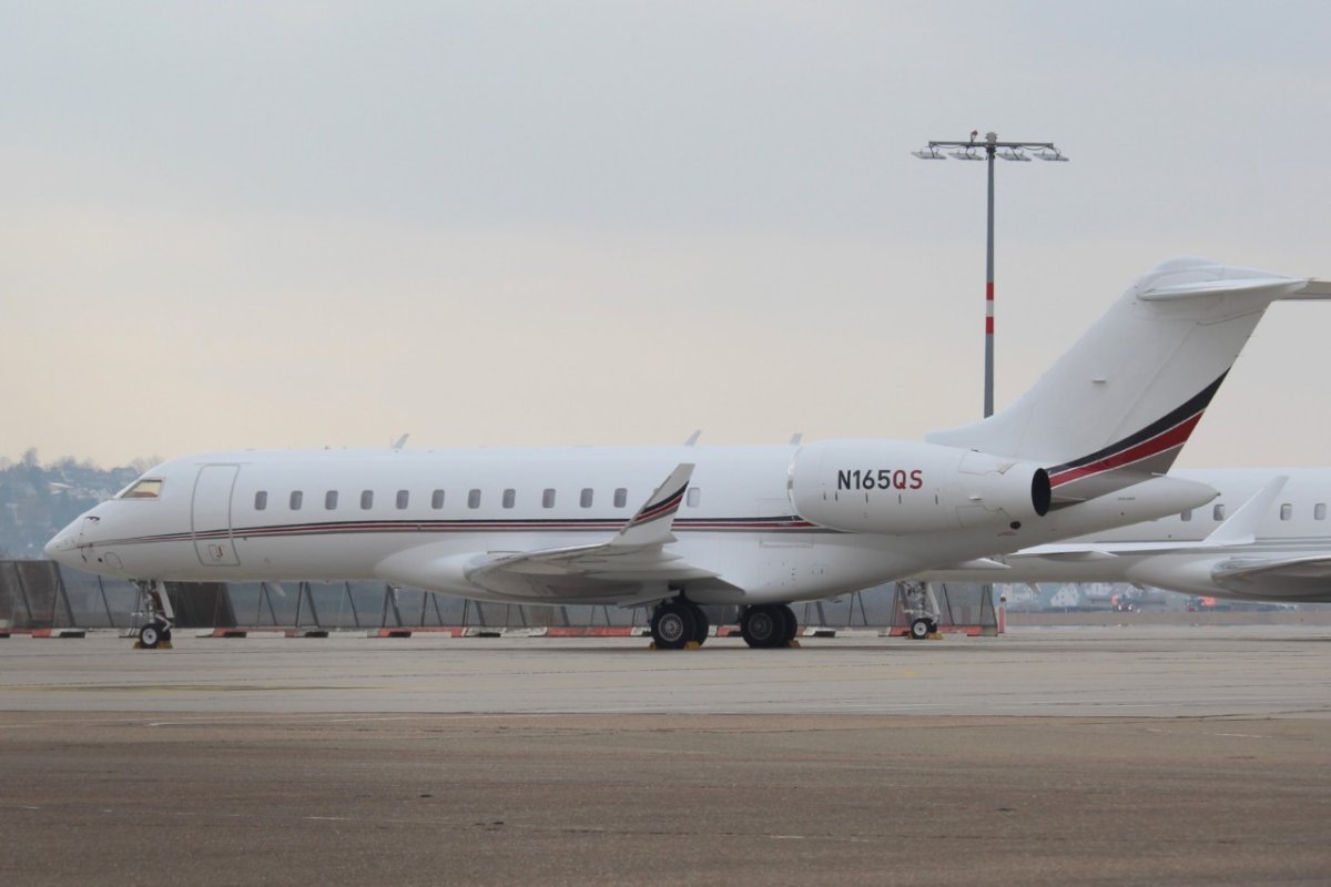N165QS       Bombardier Global 6000      NetJets