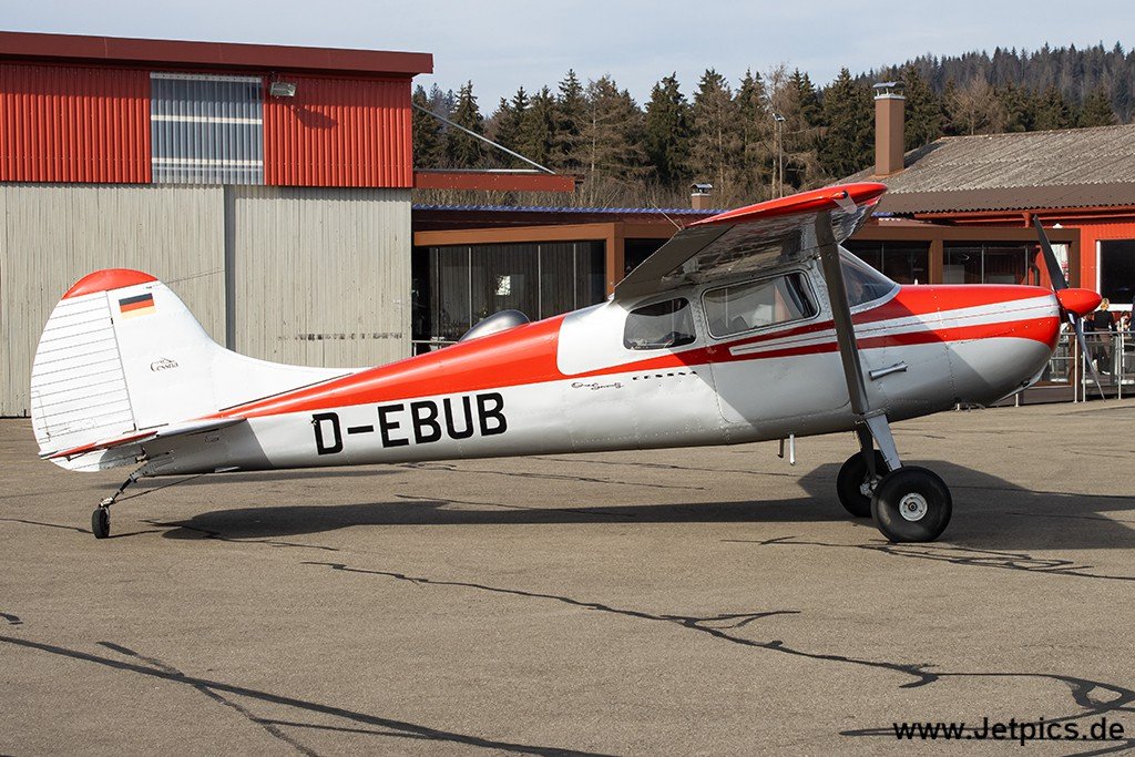D-EBUB220225.jpg