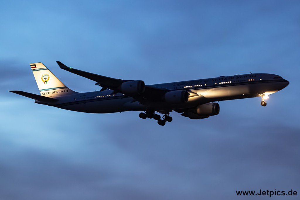 9K-GBB080425b.jpg