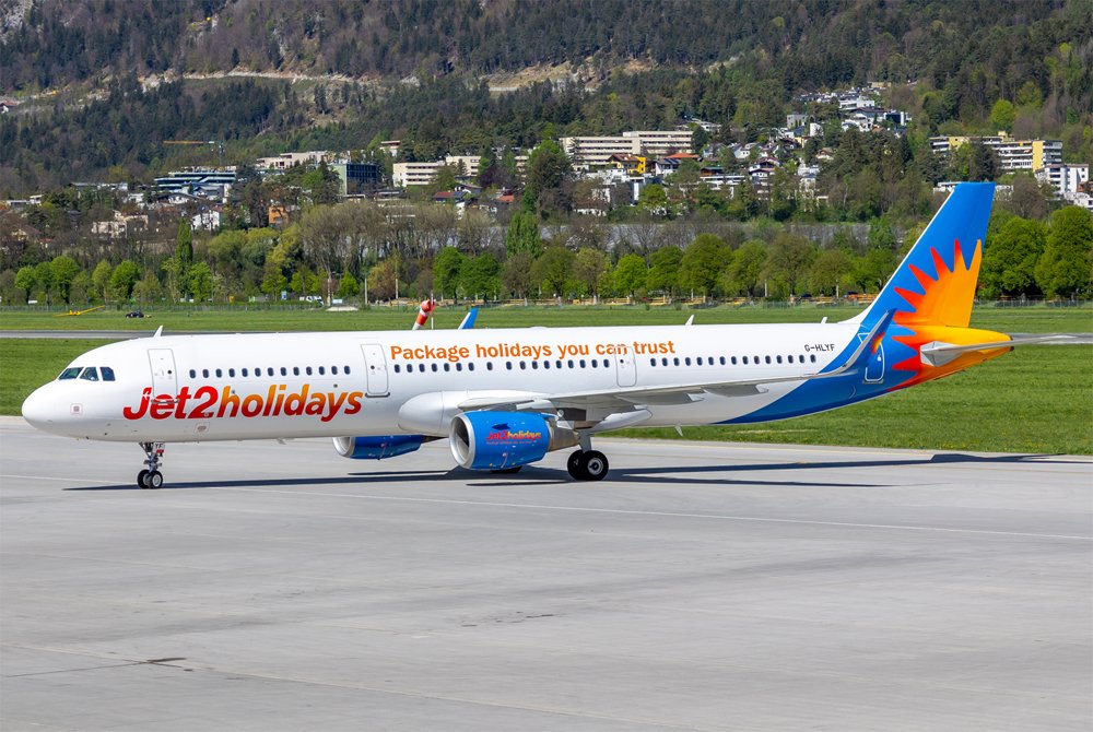 Jet2.com / G-HLYF / Airbus A321-211