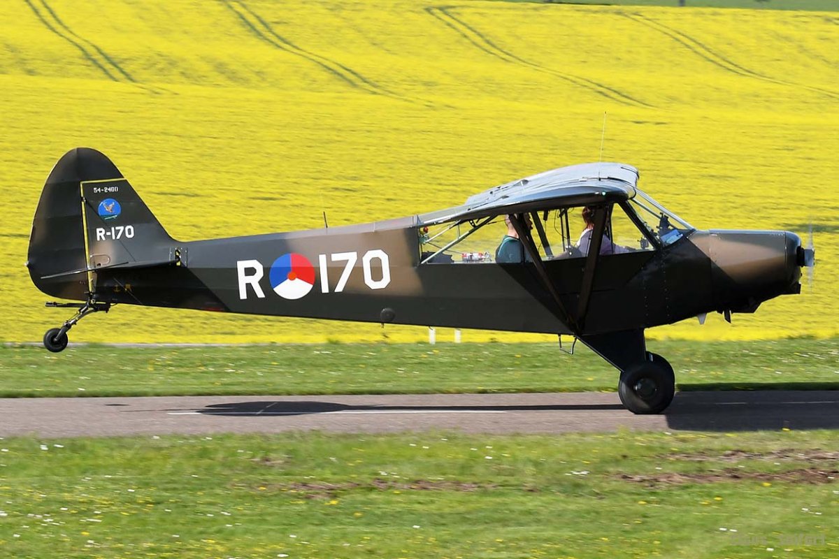PH-ENJ .jpg