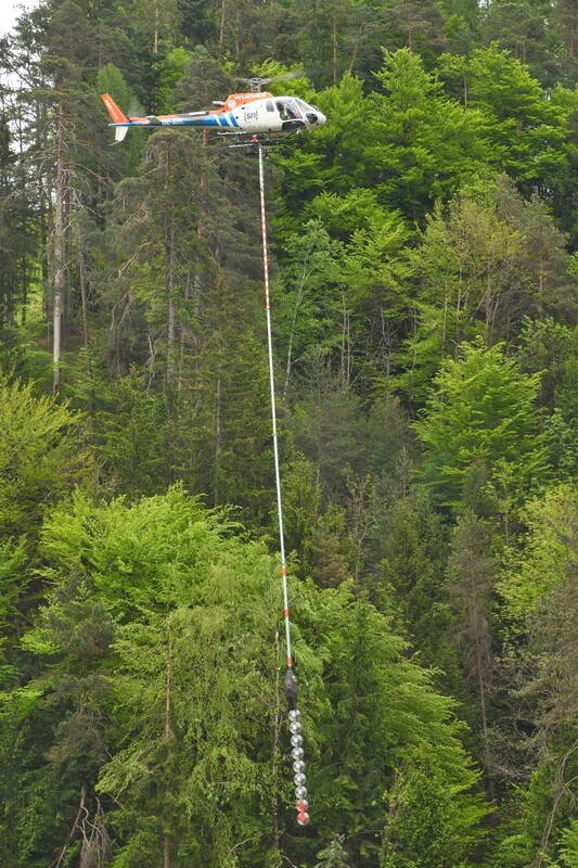 OE-XHL_04.JPG